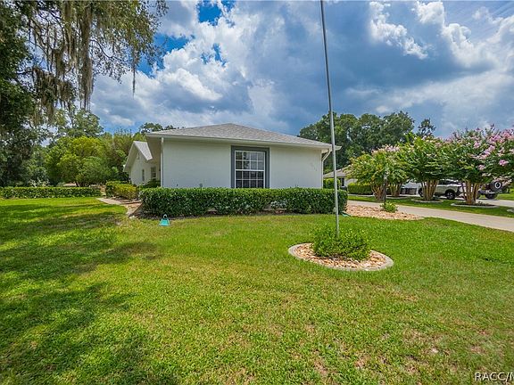 4th image of 3048 E Balmoral Ct