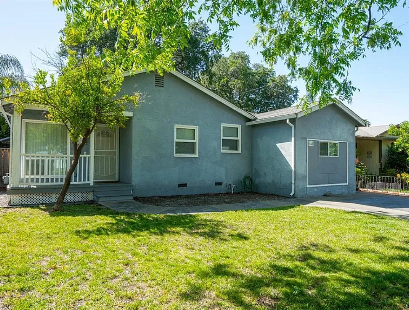 3 bed, 1316 sqft, $2,999 — Photo 1