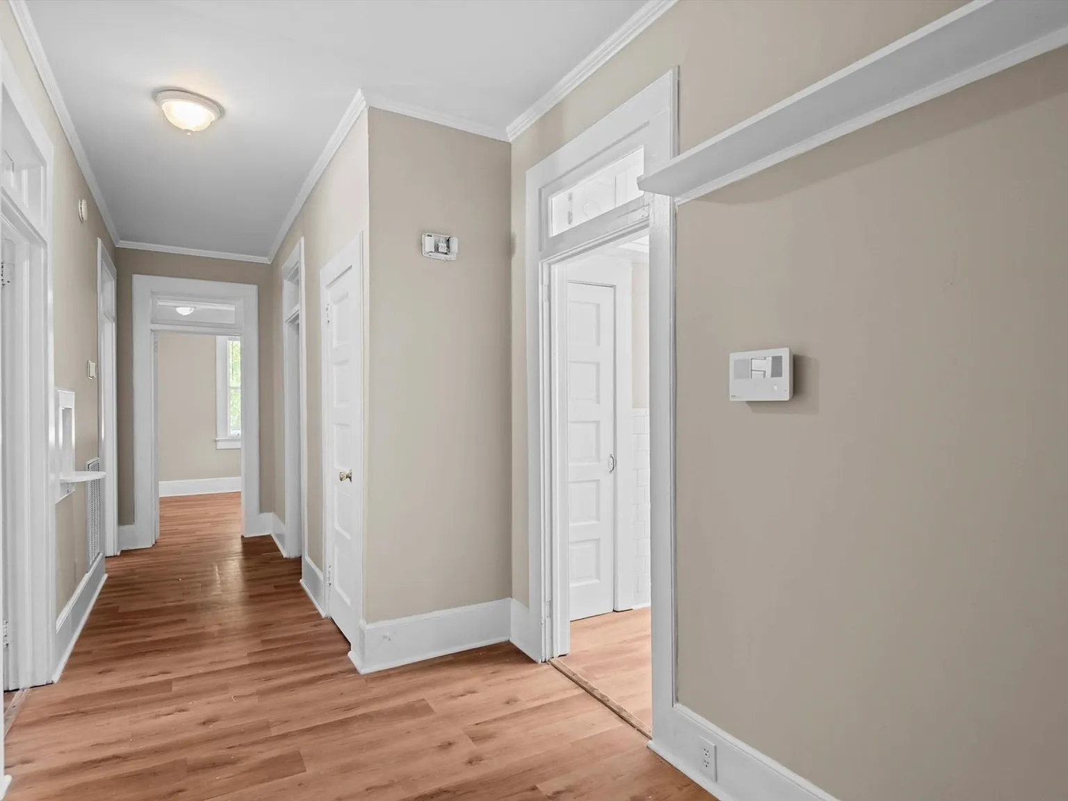 5 bed, 1673 sqft, $2,000 — Photo 3