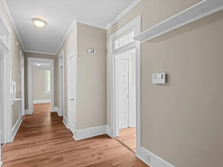 2441 Gervais St — Photo 5
