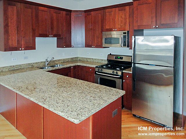 1st image of 1319 W Belmont Ave #3