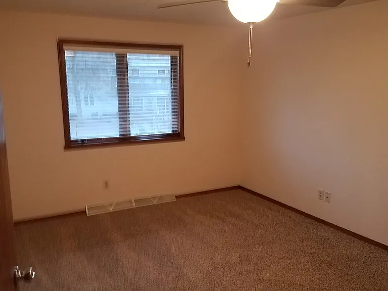 2220 N Skylark Dr #22 — Photo 6