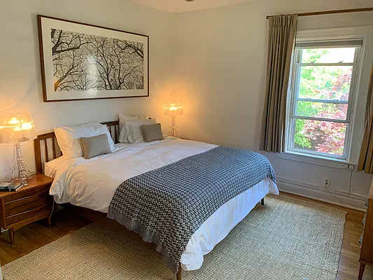 Rented by Compass | media 12