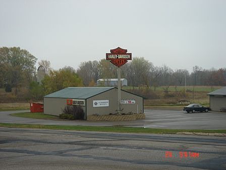 2nd image of 883 Highway 65