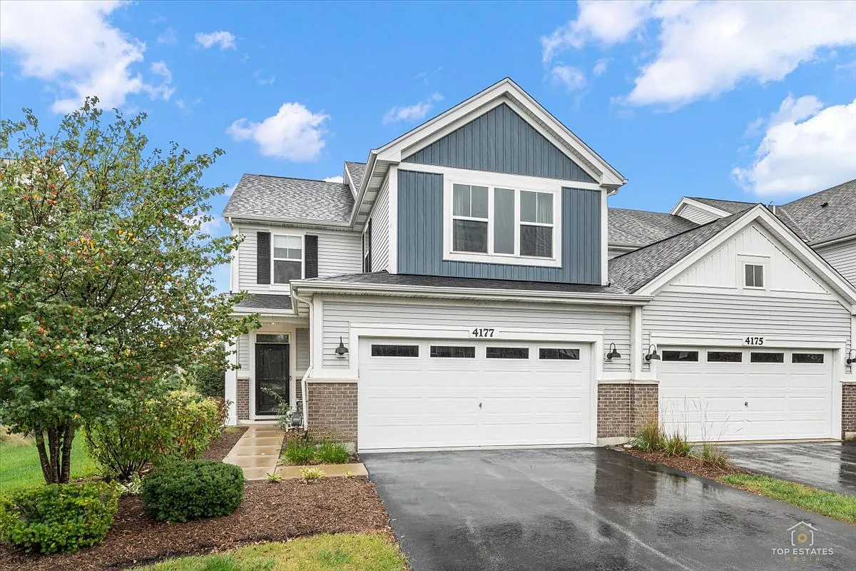 3 bed, 2.5 bath, 2064 sqft, $3,000 — Photo 1