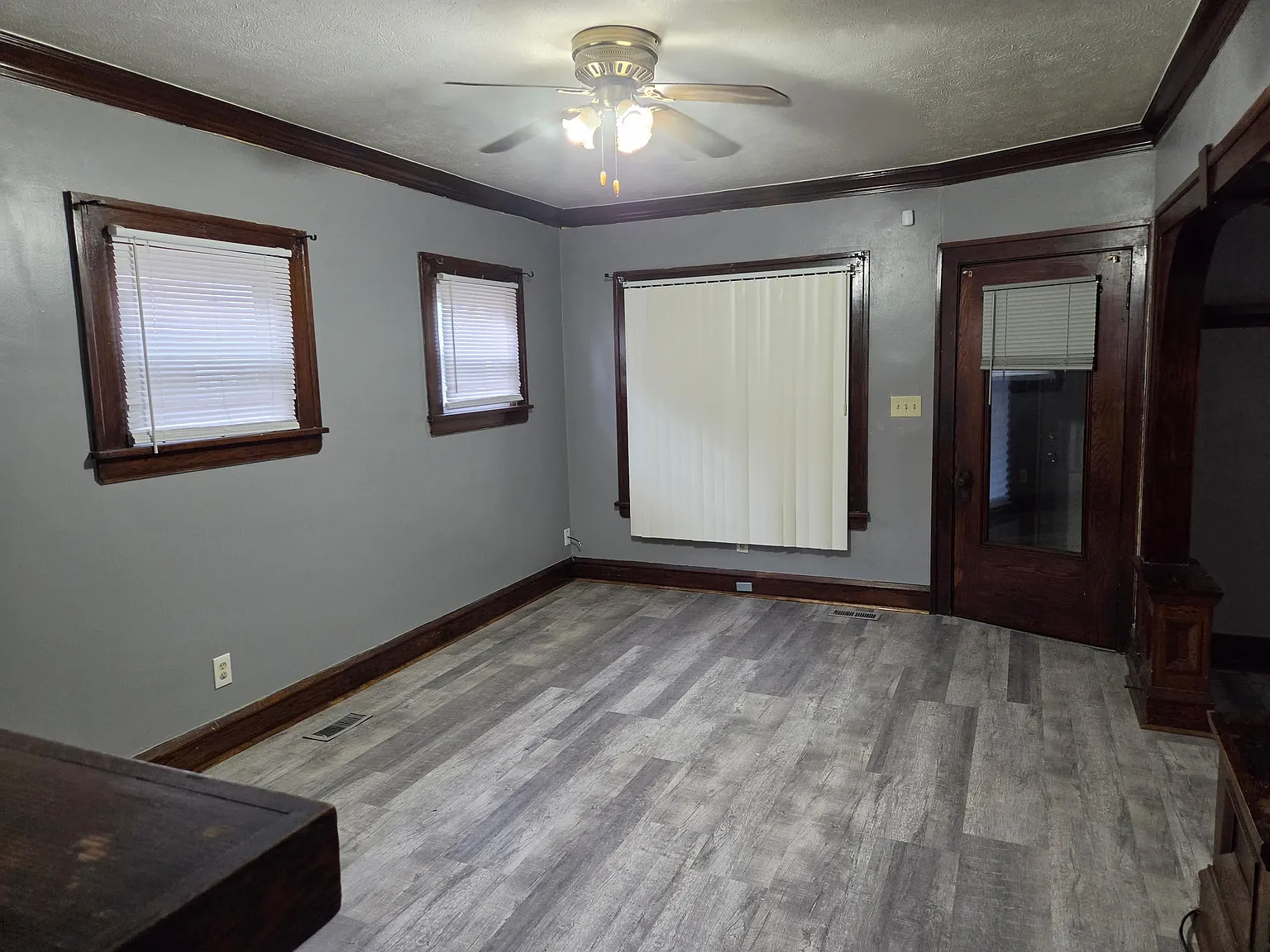 3 bed, 1.5 bath, 1316 sqft, $1,650 — Photo 2
