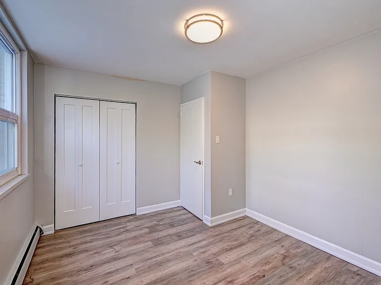 202 Hespeler Rd — Photo 14