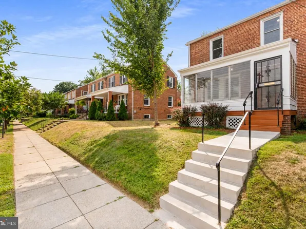 1903 R St SE, Washington, DC 20020