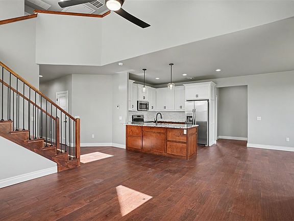 3rd image of 314 6th St