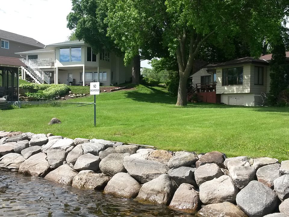 2nd image of 2000 Shadywood Rd