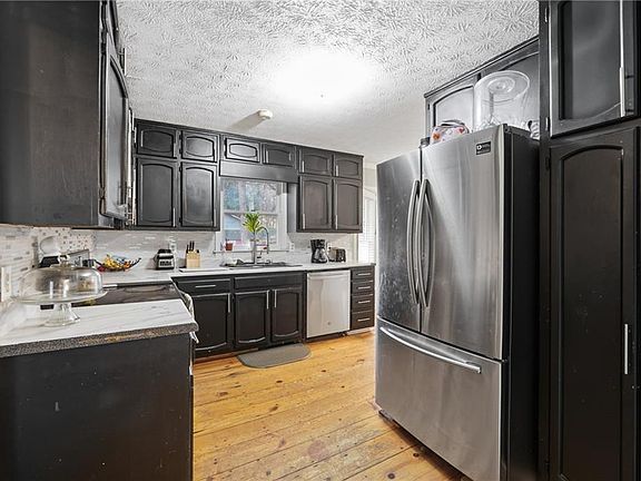 5th image of 93 Gloster Rd SW