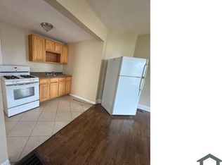 49 Dover St, Bridgeport, CT 06610