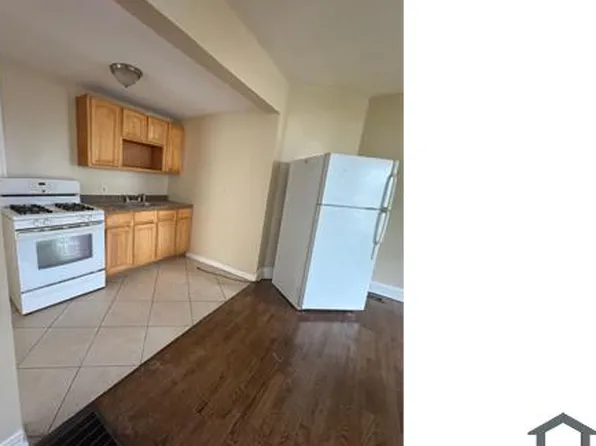 49 Dover St, Bridgeport, CT 06610