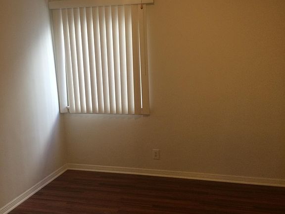 4th image of 33 Esperanza Ave APT B