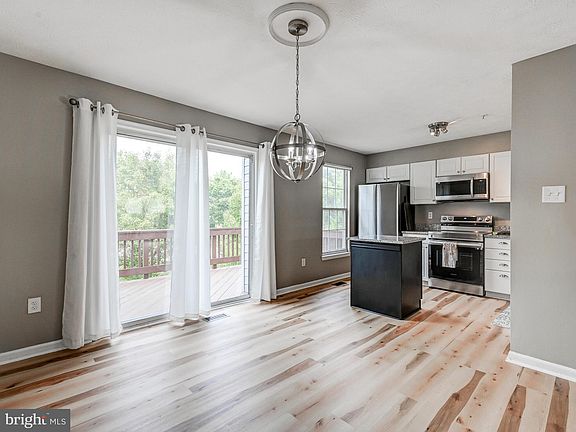 5th image of 3 Sandview Ct