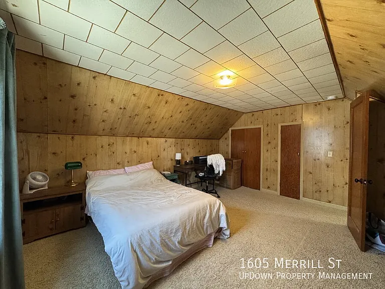 1605 Merrill St — Photo 23