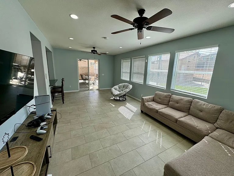 40123 Vista Ridge Dr — Photo 16