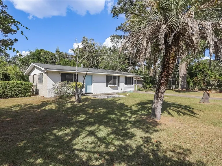 2352 Yorkshire Dr — Photo 25