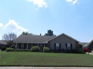 1826 Tara Dr, Prattville, AL 36066