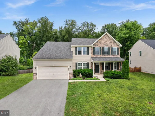 467 Maddex Farm Dr, Shepherdstown, WV 25443