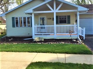 540 W 3rd St, Byron, IL 61010