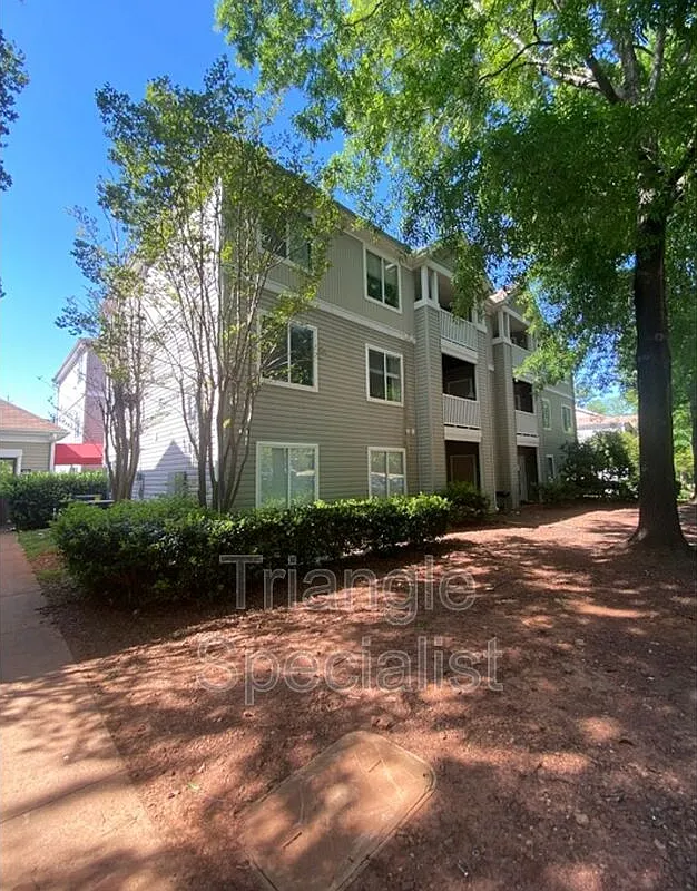 1 bed, 1.0 bath, $615 — Photo 1