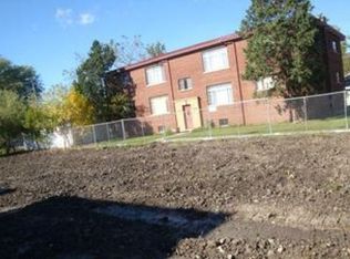 762 Walnut St UNIT 1E, Waukegan, IL 60085