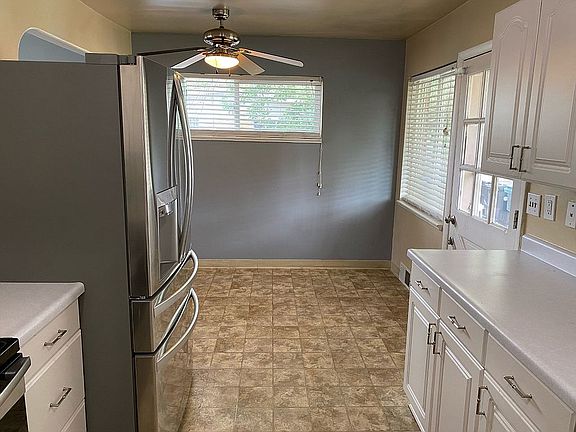 5th image of 9736 W 57th Pl
