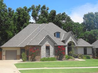 529 Stonemill Blvd, Yukon, OK 73099