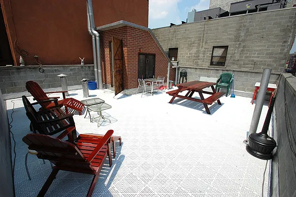 Rented by Bold New York | media 30