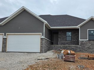 2601 W Webb Rd, Ozark, MO 65721