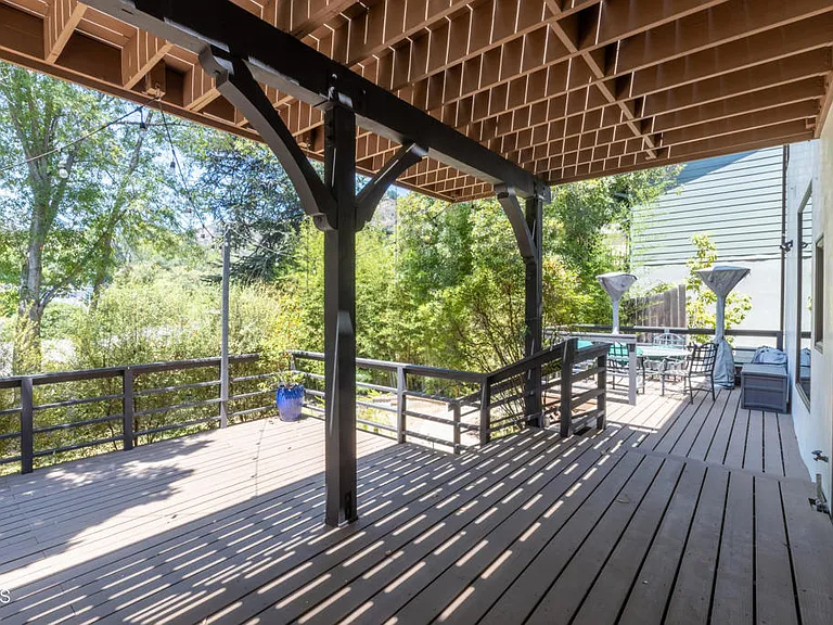1483 Arroyo View Dr — Photo 38