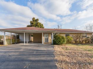 101 Scott Dr, Dickson, TN 37055