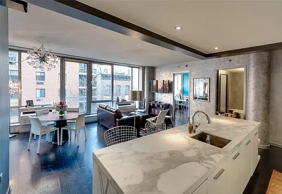 Sold by MNS | media 11