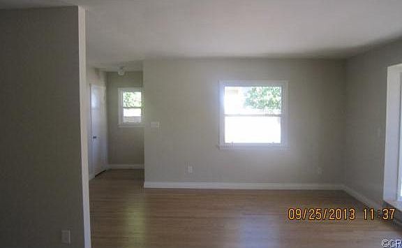 3rd image of 3050 San Gabriel St