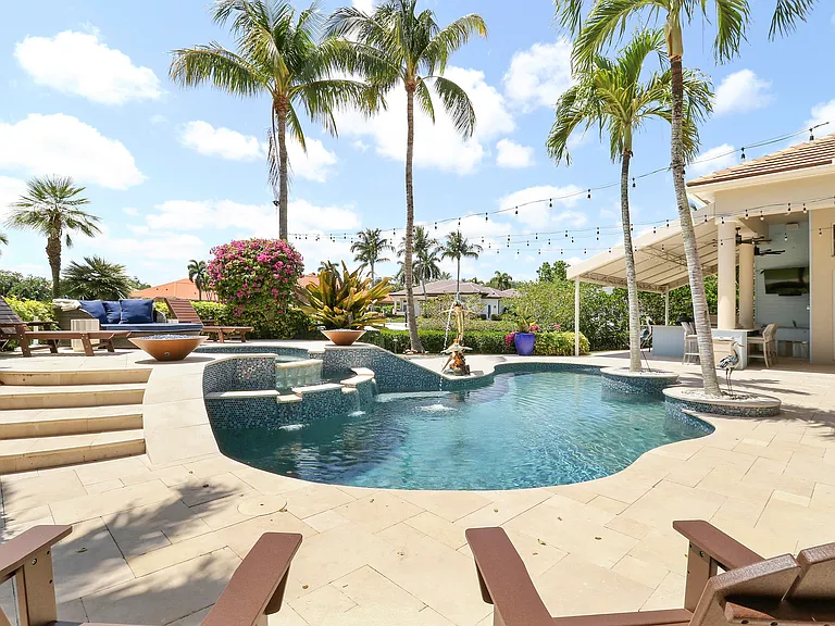 18808 SE Windward Island Ln — Photo 59