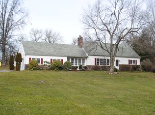 12 Dogwood Dr, Flemington, NJ