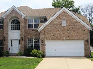 1366 Arbor Bluff Cir, Ballwin, MO 63021