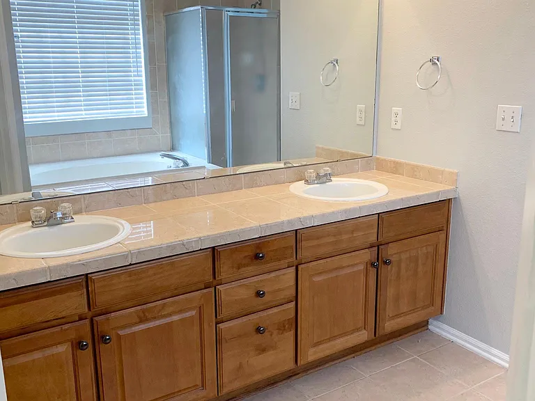 9277 Melborne Ct — Photo 17