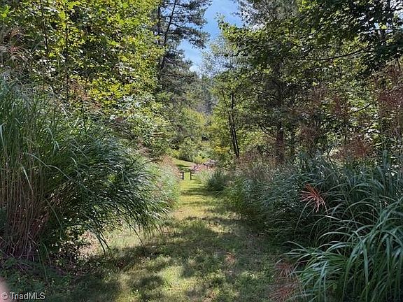 2nd image of 38 Mill Creek Ct