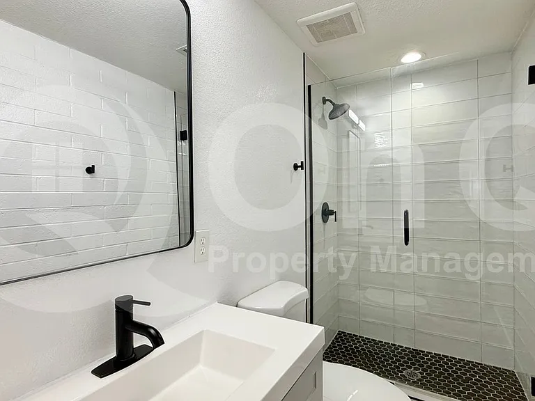 1840 W Thomas Rd #10 — Photo 13
