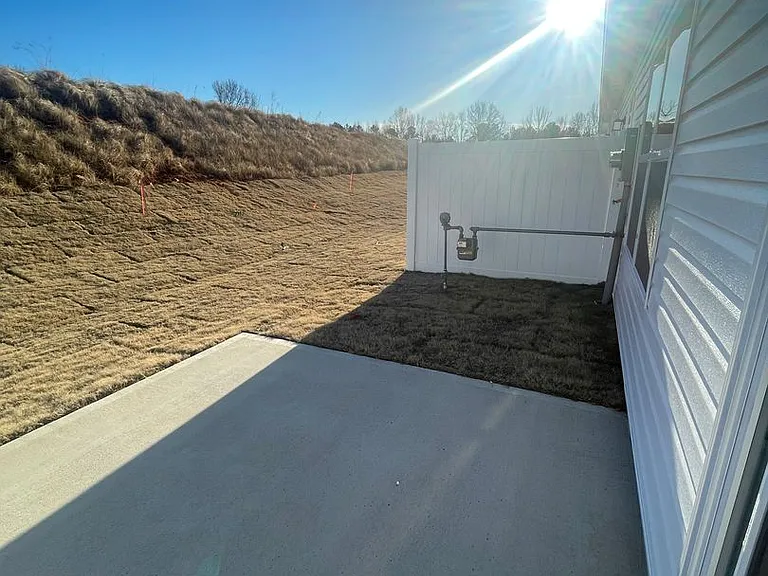 30 Fern Hill Ln — Photo 25