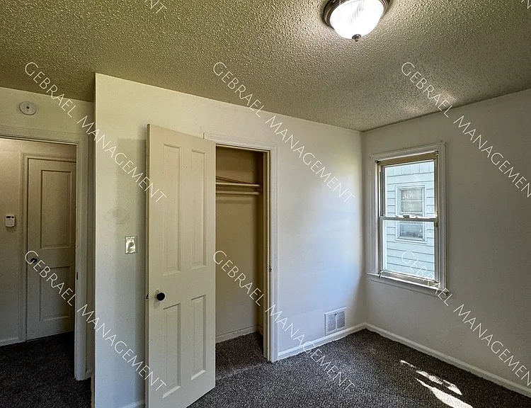 2408 Missouri Ave — Photo 6
