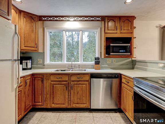 3rd image of 16 Windham Road