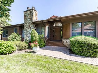 32 Hunt Ct, Jericho, NY