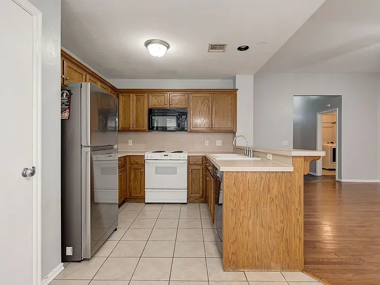2032 Emerald Brook Ct — Photo 14