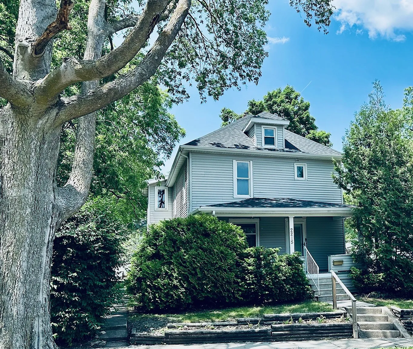5 bed, 1847 sqft, $1,700 — Photo 1