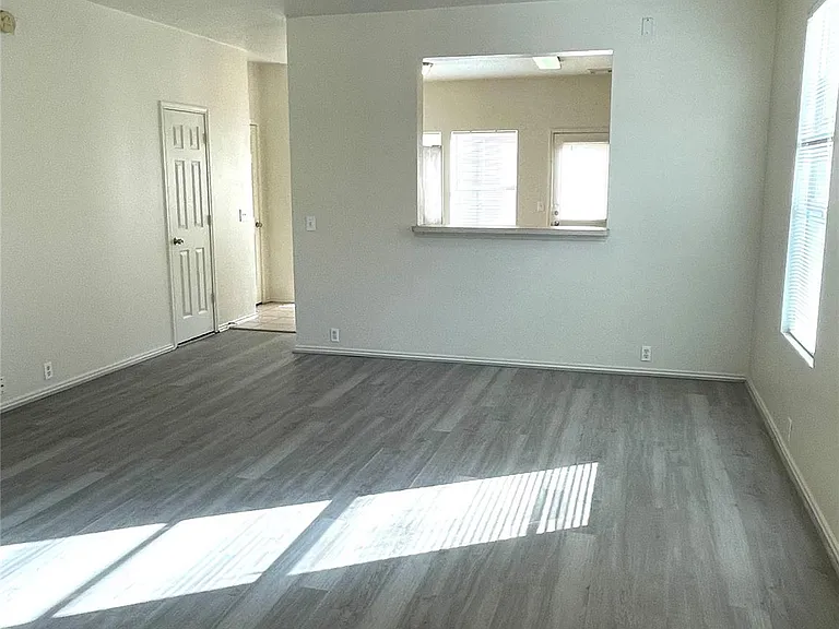 23623 Twisting Falls Dr — Photo 12