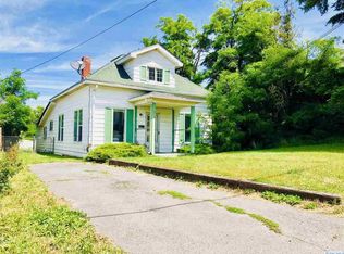 317 E Thorn St, Colfax, WA 99111