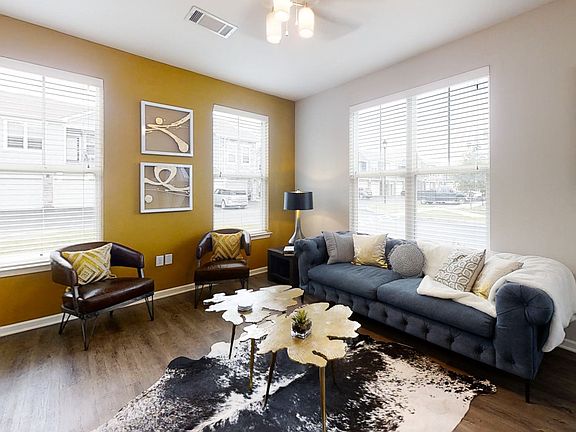 5th image of 600 S Promenade Blvd APT 310